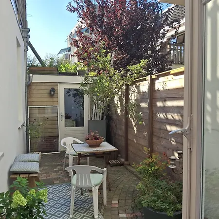Beganengrond In Rustige Buurt Apartment *
